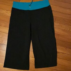 Lululemon relaxed fit crop black/oasis